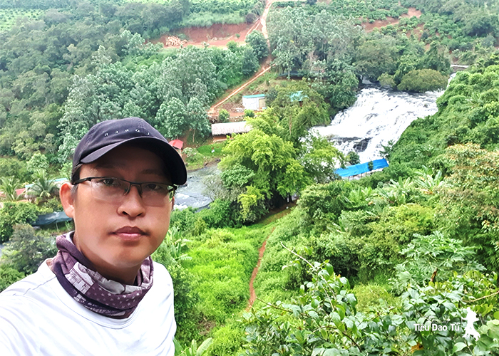 Không quên check in thác 5 tầng Đắk Sin