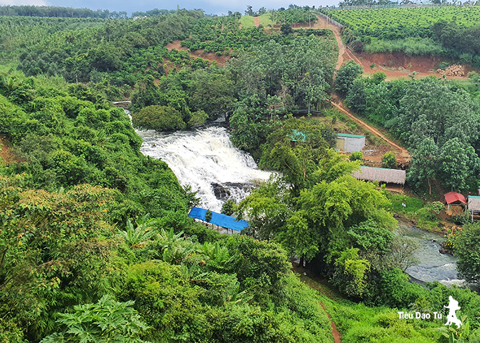 Thác 5 tầng Đắk Sin nhìn từ trên cao